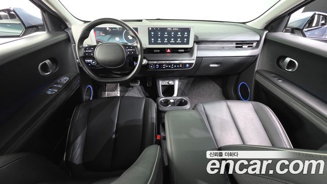 Hyundai IONIQ 5 — interior