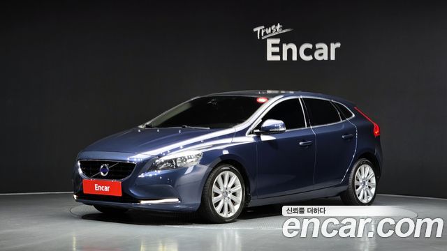 Volvo V40 — exterior