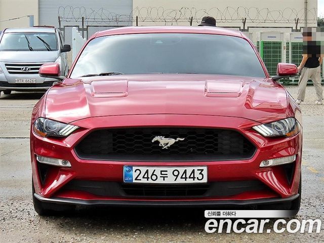 Ford Mustang — exterior
