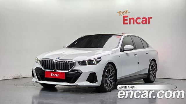 BMW i5 — exterior
