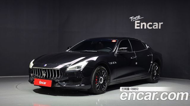Maserati Quattroporte