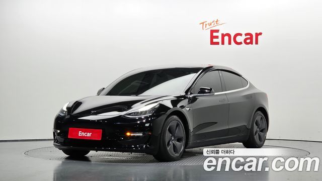Tesla Model 3 — exterior