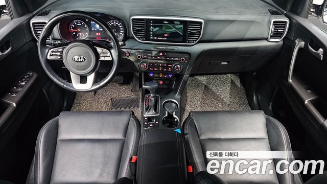 Kia Sportage — interior