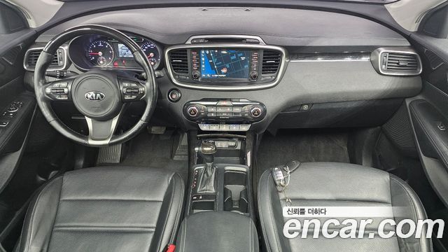 Kia Sorento — interior