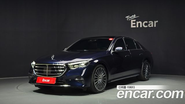 Mercedes-Benz E-Class — exterior