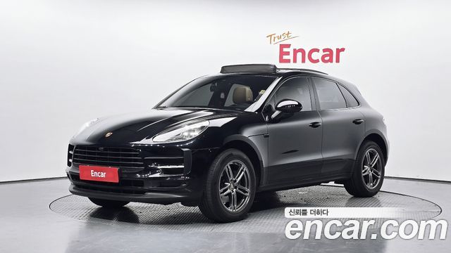 Porsche Macan — exterior