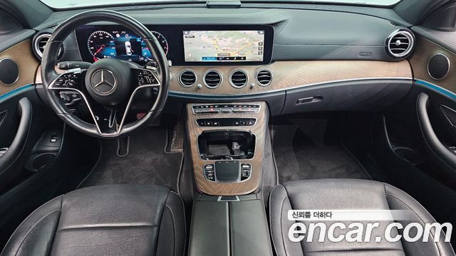 Mercedes-Benz E-Class — interior