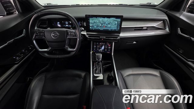 KG Mobility Torres — interior