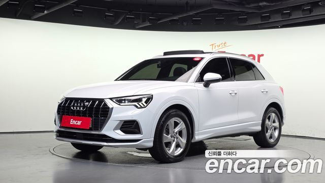 Audi Q3 — exterior