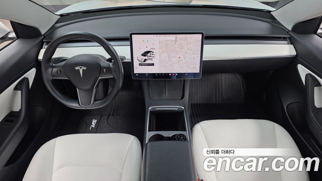 Tesla Model 3 — interior