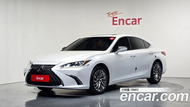 Lexus ES — exterior