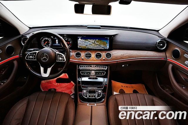Mercedes-Benz E-Class — interior