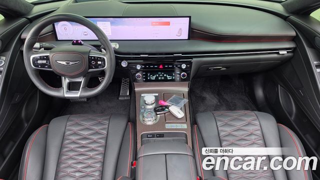 Genesis G80 — interior