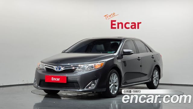 Toyota Camry — exterior