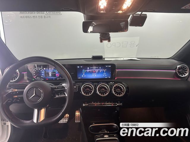 Mercedes-Benz CLA-Class — interior