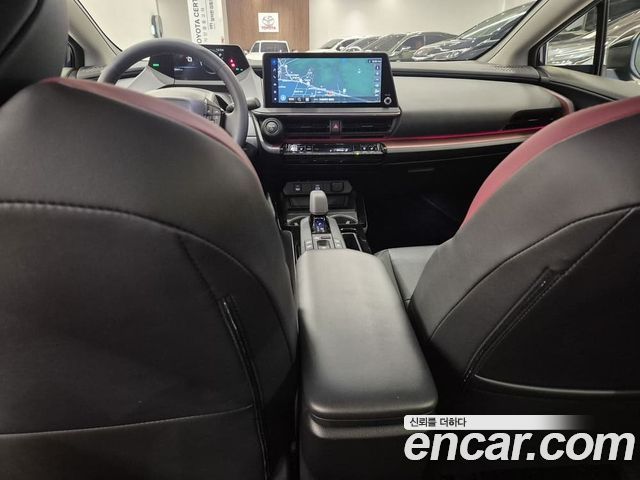 Toyota Prius — interior
