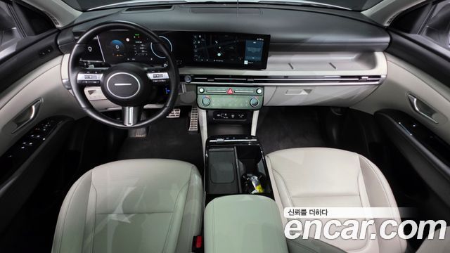 Hyundai Tucson — interior