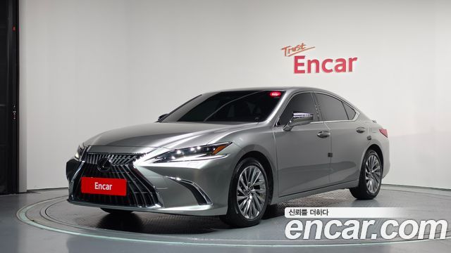 Lexus ES — exterior
