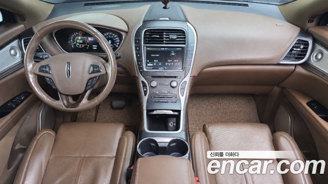 Lincoln MKX — interior