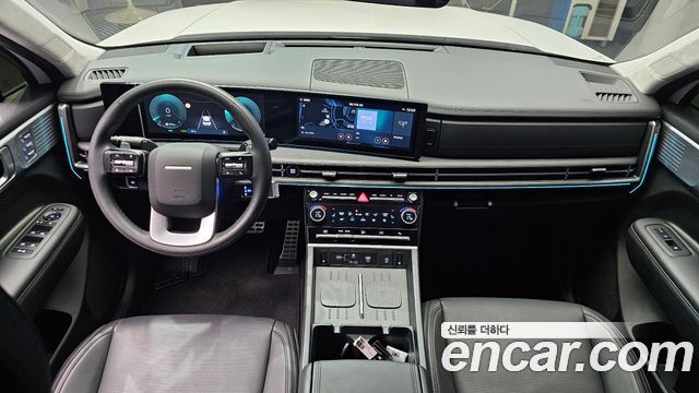Hyundai Santa Fe — interior
