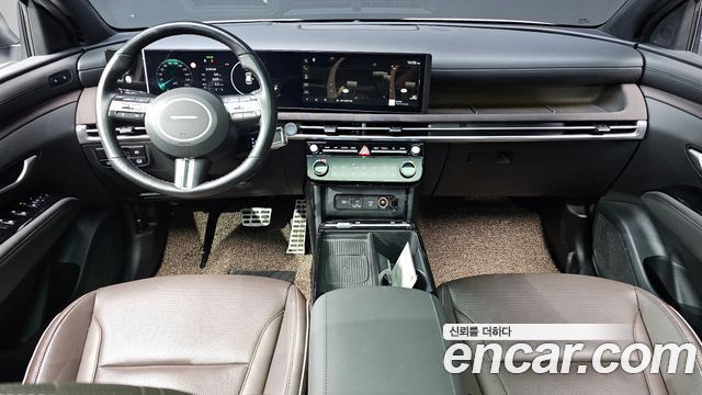 Hyundai Tucson — interior