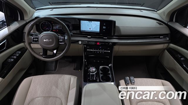 Kia Carnival — interior