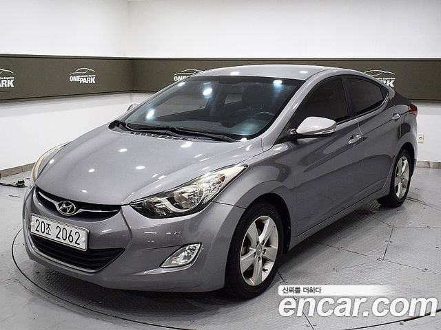 Hyundai Avante — exterior