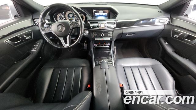 Mercedes-Benz E-Class — interior
