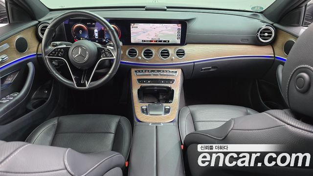 Mercedes-Benz E-Class — interior