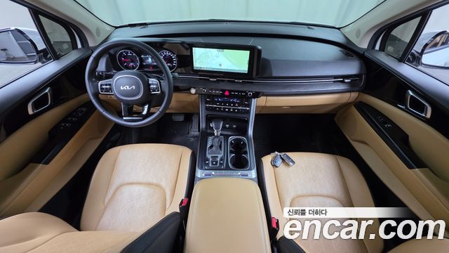 Kia Carnival — interior