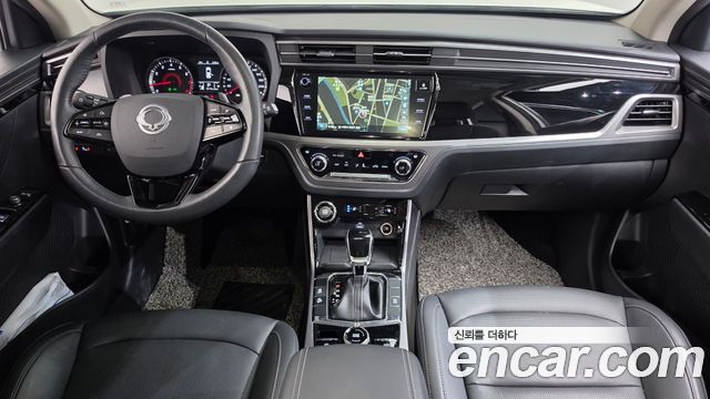 KG Mobility Korando — interior