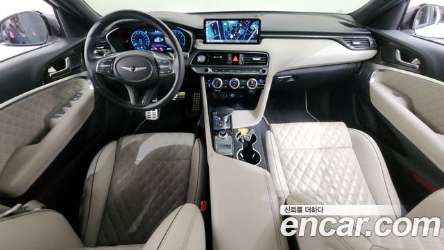 Genesis G70 — interior