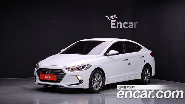 Hyundai Avante — exterior