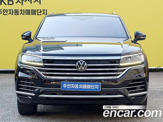 Volkswagen Touareg — exterior