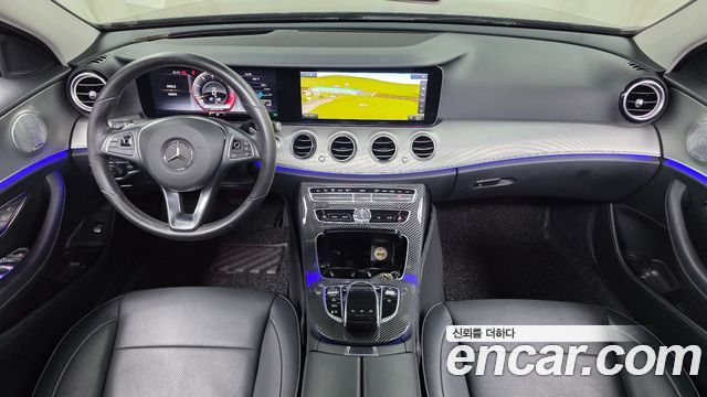Mercedes-Benz E-Class — interior