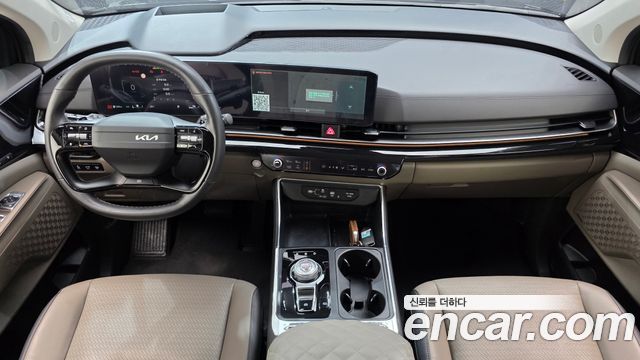 Kia Carnival — interior