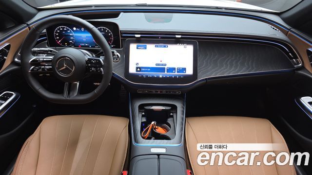 Mercedes-Benz E-Class — interior