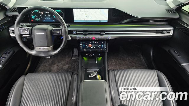 Hyundai Grandeur — interior