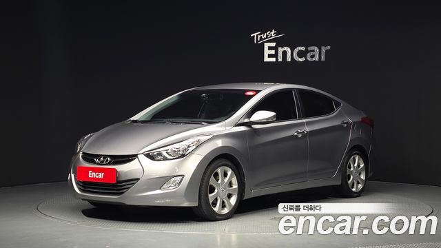 Hyundai Avante — exterior