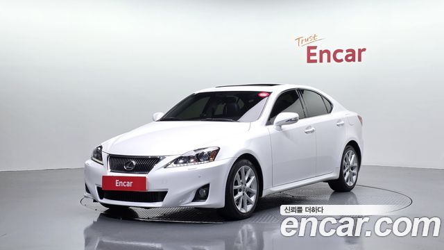 Lexus IS — exterior
