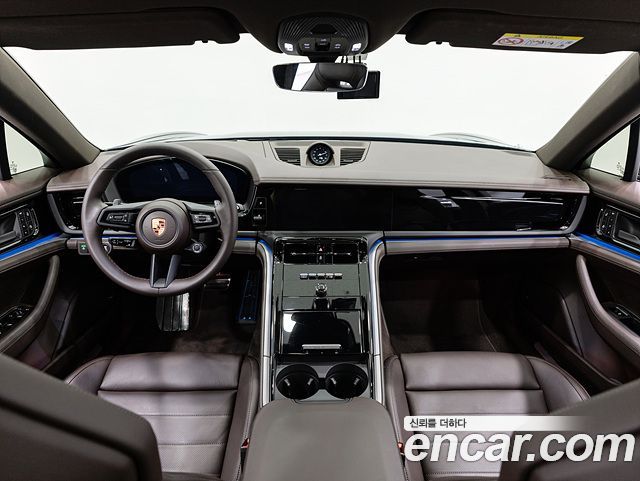 Porsche Panamera — interior