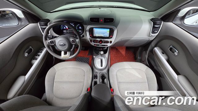 Kia Soul — interior
