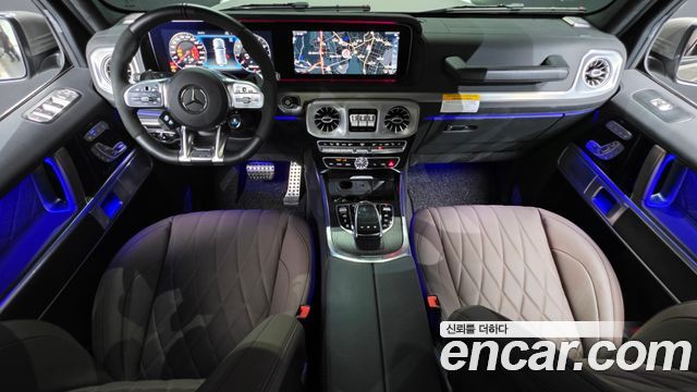 Mercedes-Benz G-Class — interior