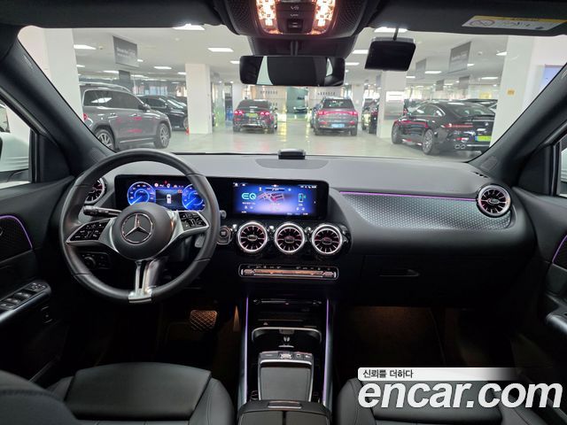 Mercedes-Benz EQA — interior