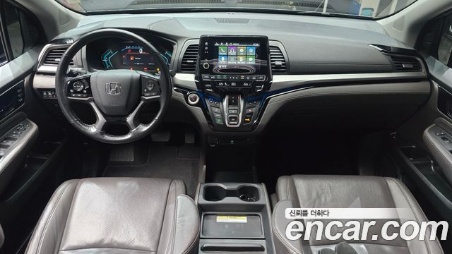 Honda Odyssey — interior