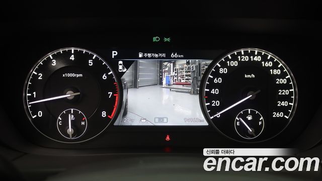Genesis G90 — interior