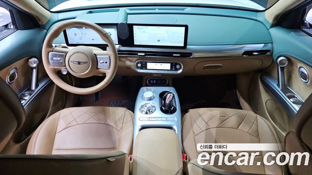 Genesis GV60 — interior