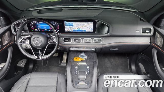 Mercedes-Benz GLS-Class — interior