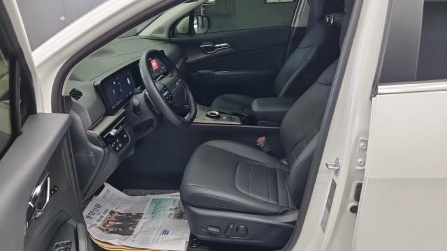 Kia Sportage — interior