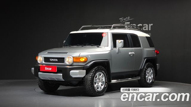 Toyota FJ Cruiser — exterior